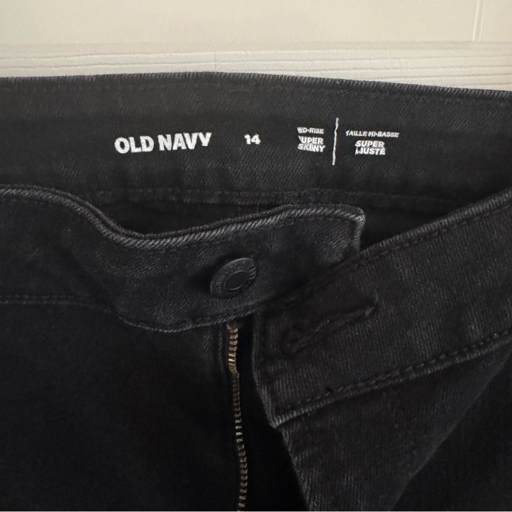 Old Navy Sz14 Black Mid-Rise Super Skinny Jeans - Picture 5 of 8